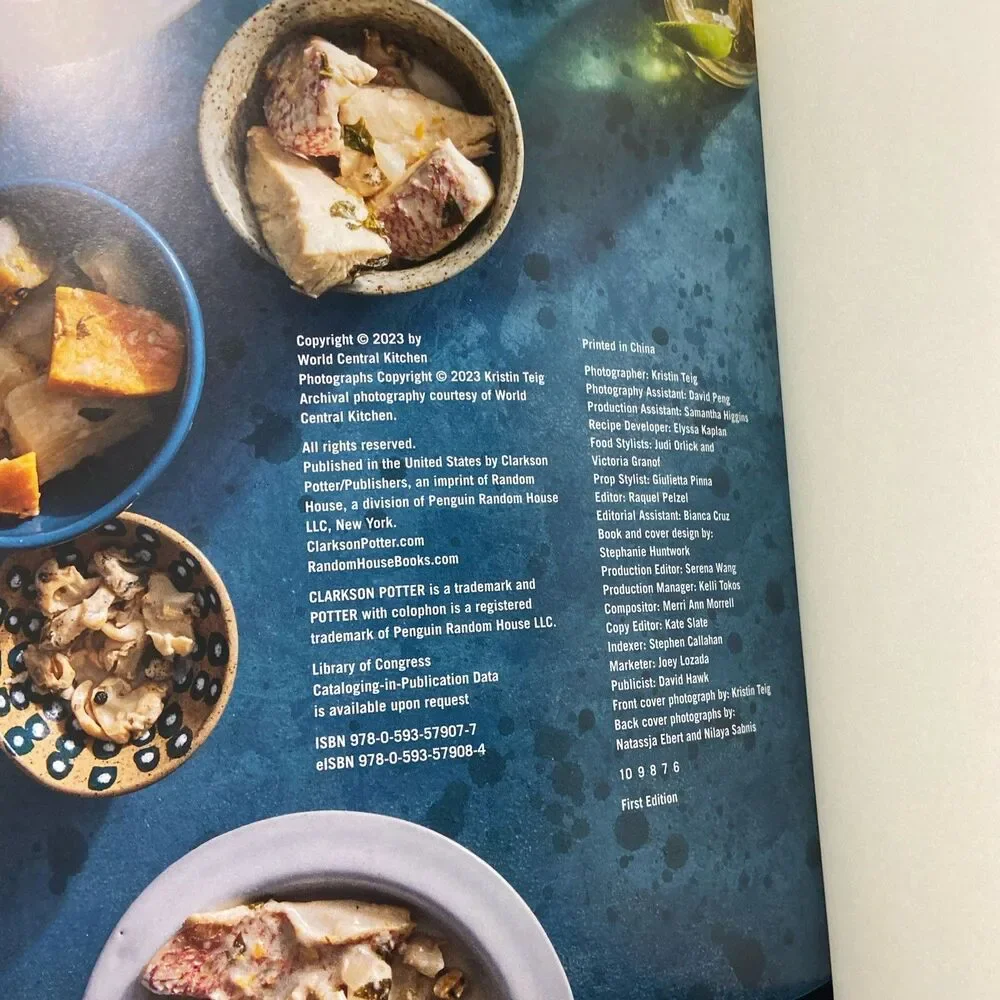 World Central Kitchen Cookbook : Feeding Humanity, Feeding Hope by José...